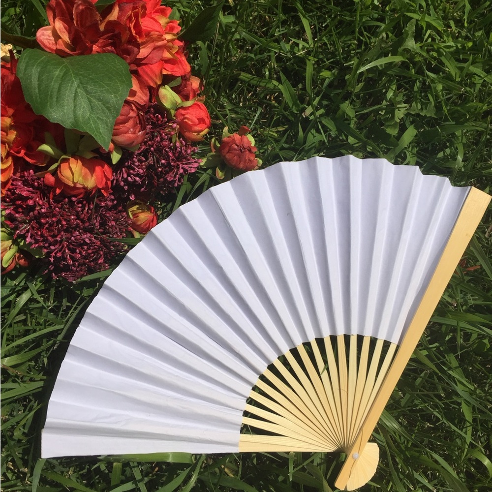 5 White Paper Fans for Wedding Favors - Set of 5 White Paper Fans